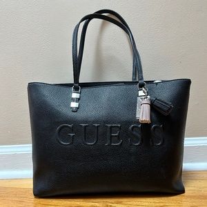 Guess tote bag with keychain NWT
